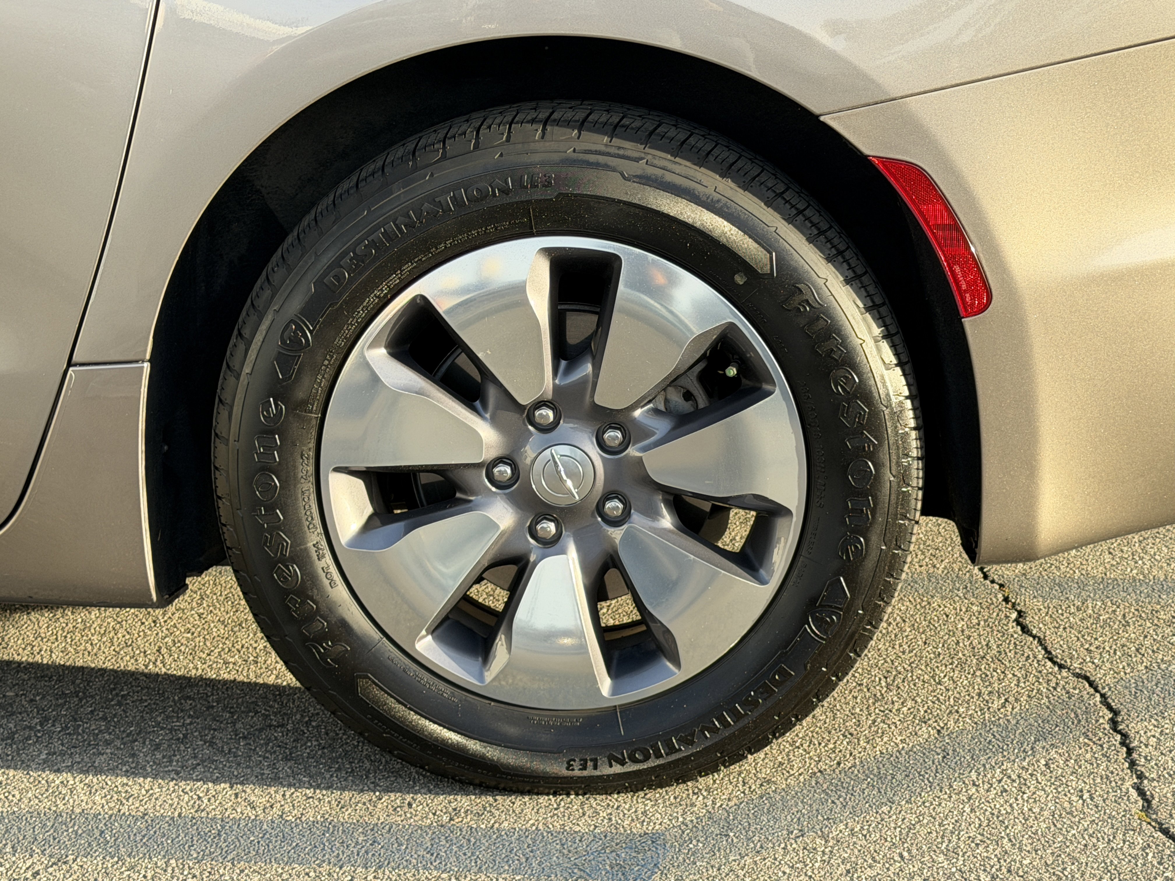 Used 2018 Chrysler Pacifica Limited w/ Advanced Safetytec Group image 10