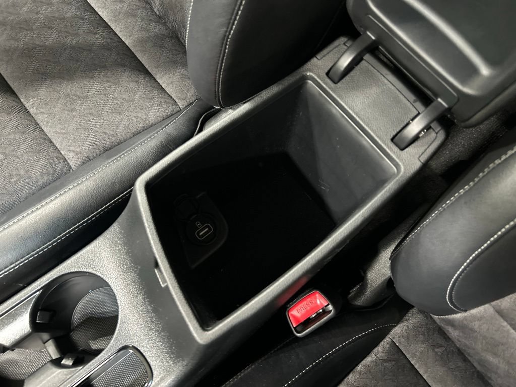 Used 2018 Kia Niro EX w/ EX Touring Graphite Edition FWD image 24