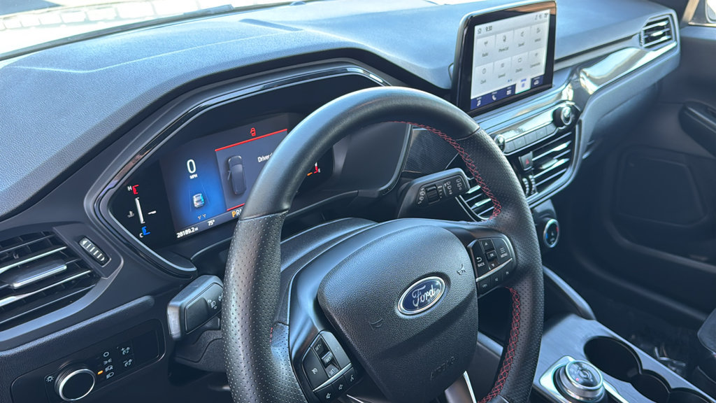 Certified 2025 Ford Escape ST-Line FWD image 22