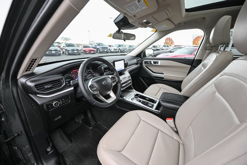 Certified 2023 Ford Explorer XLT w/ Equipment Group 202A image 21