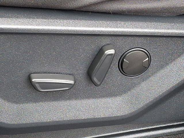 Certified 2023 Ford F150 XLT w/ Equipment Group 302A High image 27