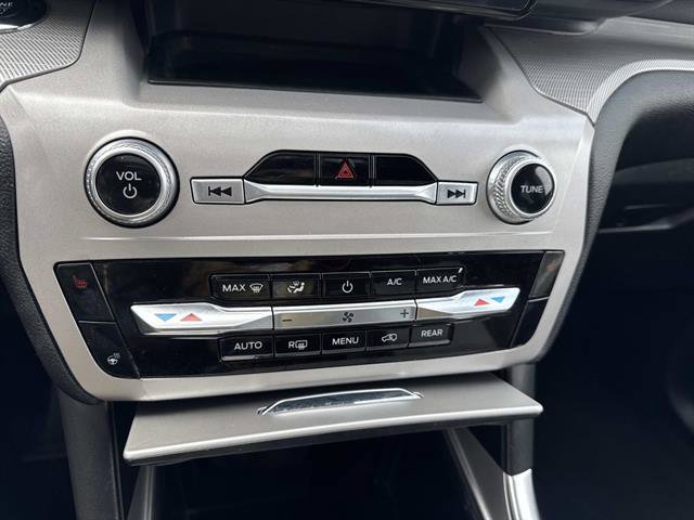 Certified 2023 Ford Explorer XLT w/ Equipment Group 202A AWD/4WD image 37