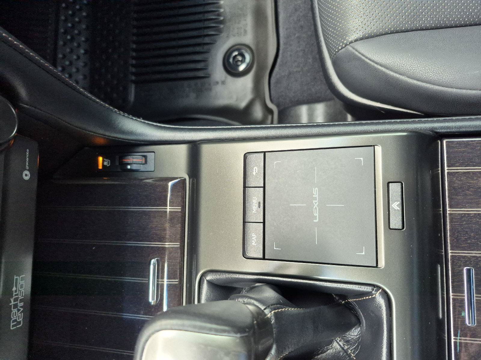 Used 2023 Lexus GX 460 Premium w/ Accessory Package AWD/4WD image 7