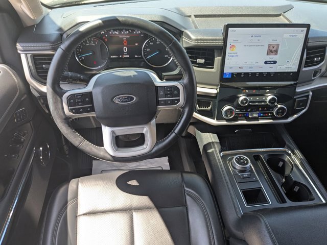 Certified 2024 Ford Expedition XLT RWD image 32