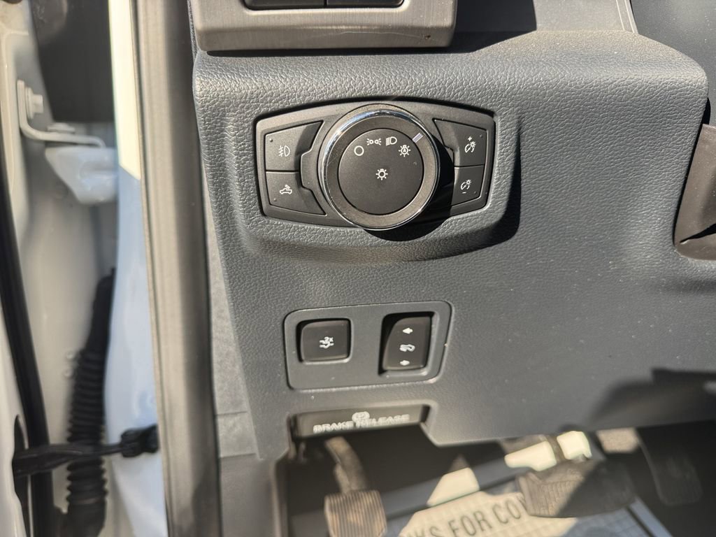 Certified 2022 Ford F450 Platinum w/ FX4 Off-Road Package image 35