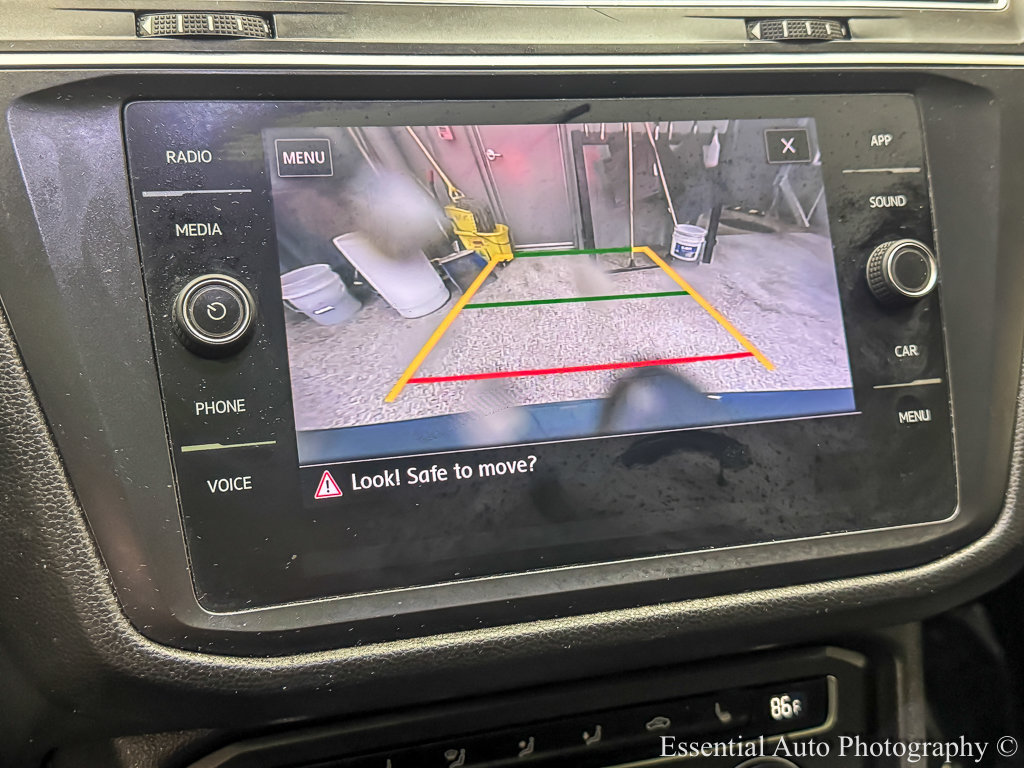Used 2019 Volkswagen Tiguan SE w/ Panoramic Sunroof Package AWD/4WD image 17