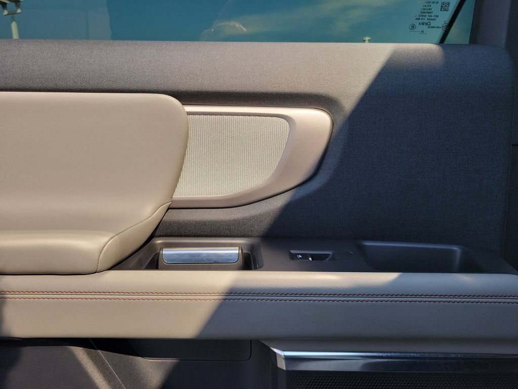 Certified 2025 Ford Expedition Max Active AWD/4WD image 15