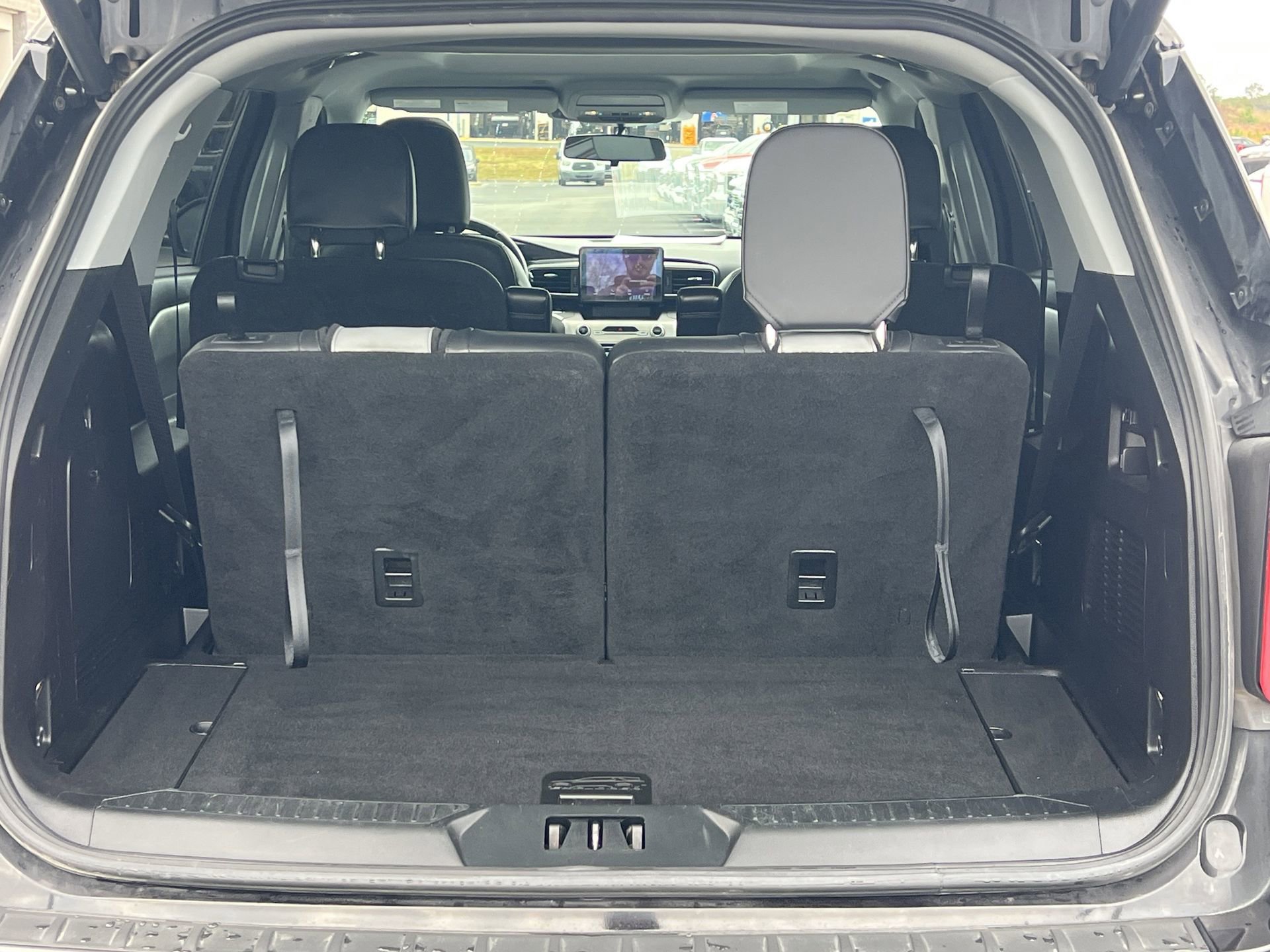 Certified 2021 Ford Explorer XLT w/ Equipment Group 202A image 26