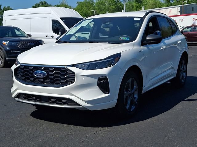 Certified 2023 Ford Escape ST-Line AWD/4WD image 5