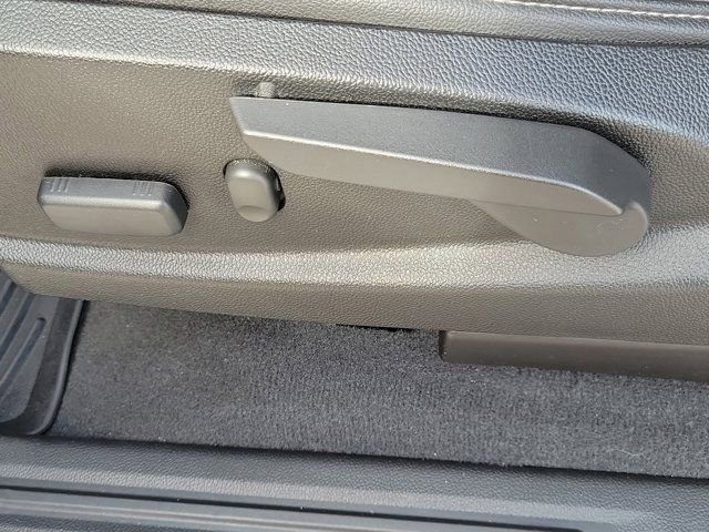 Used 2020 Chevrolet Colorado Z71 image 24