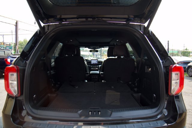 Certified 2023 Ford Explorer ST-Line w/ Class IV Trailer Tow Package AWD/4WD image 34