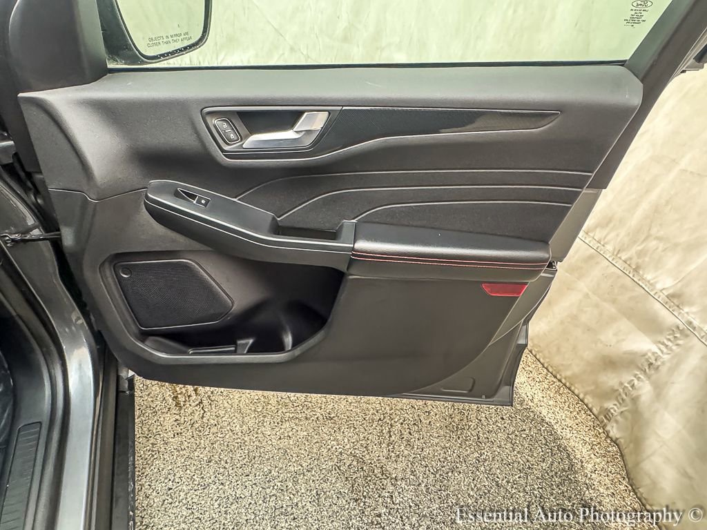 Certified 2023 Ford Escape ST-Line w/ Tech Pack #1 image 24