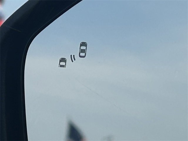 Certified 2023 Ford Explorer XLT image 24