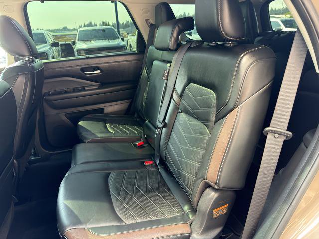 Used 2023 Nissan Pathfinder Platinum w/ Cargo Package FWD image 34