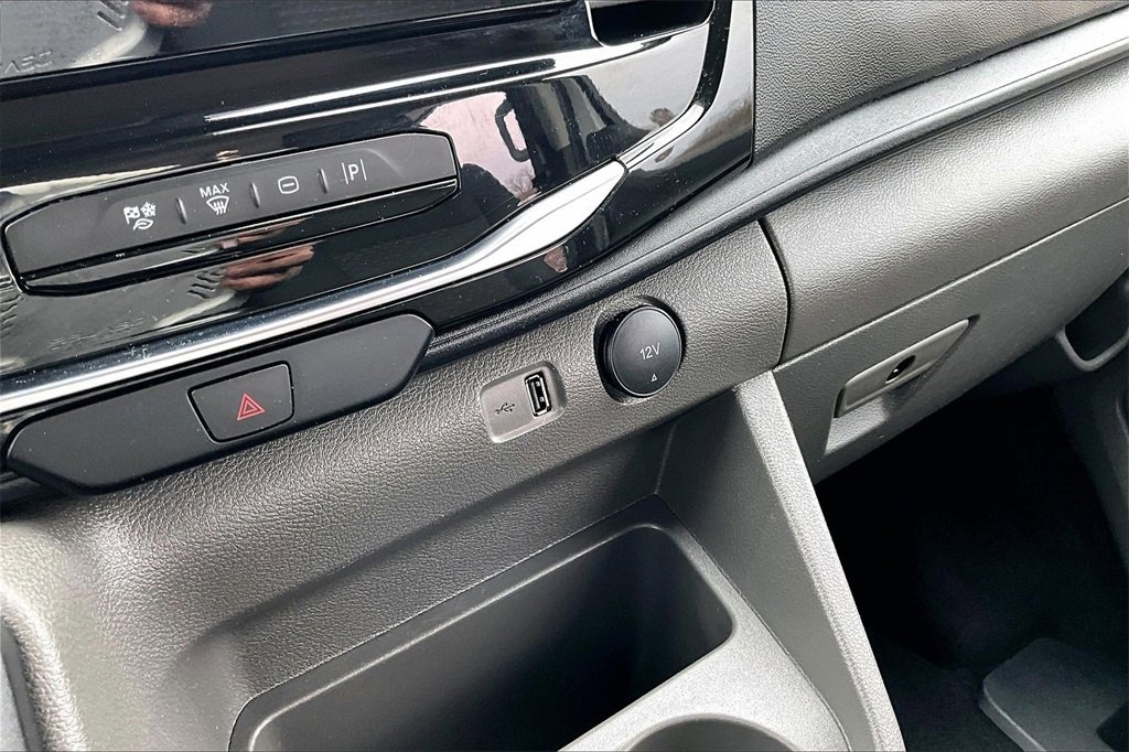 Certified 2023 Ford Transit 350 XLT image 32