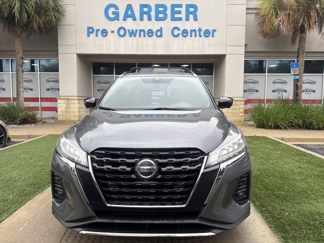 Used 2021 Nissan Kicks SR w/ SR Premium Package FWD image 9