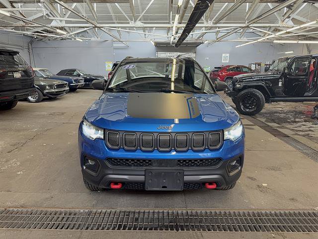 Used 2022 Jeep Compass Trailhawk AWD/4WD image 2