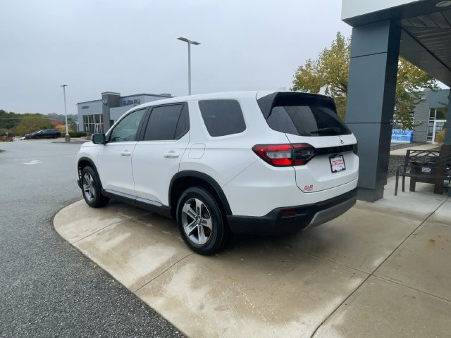 Used 2025 Honda Pilot EX-L image 5