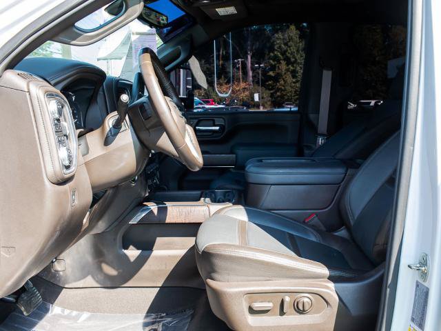 Used 2022 GMC Sierra 3500 Denali w/ Denali Ultimate Package AWD/4WD image 18