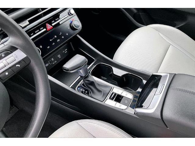 Used 2025 Hyundai Santa Cruz SEL FWD image 17
