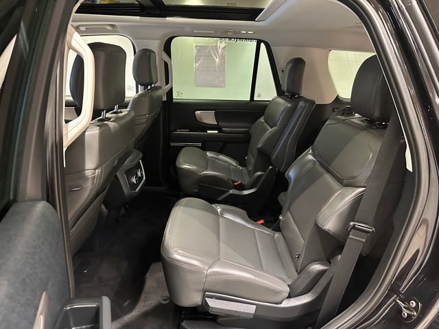 Certified 2025 Ford Expedition Active AWD/4WD image 16
