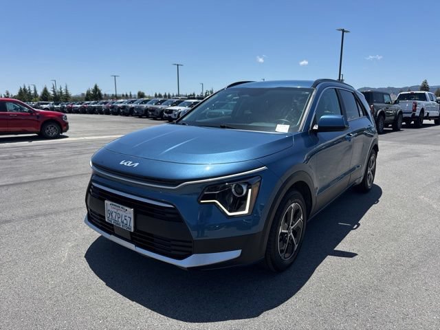 Used 2024 Kia Niro EX FWD image 2