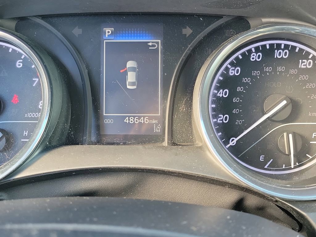 Used 2020 Toyota Camry LE image 26