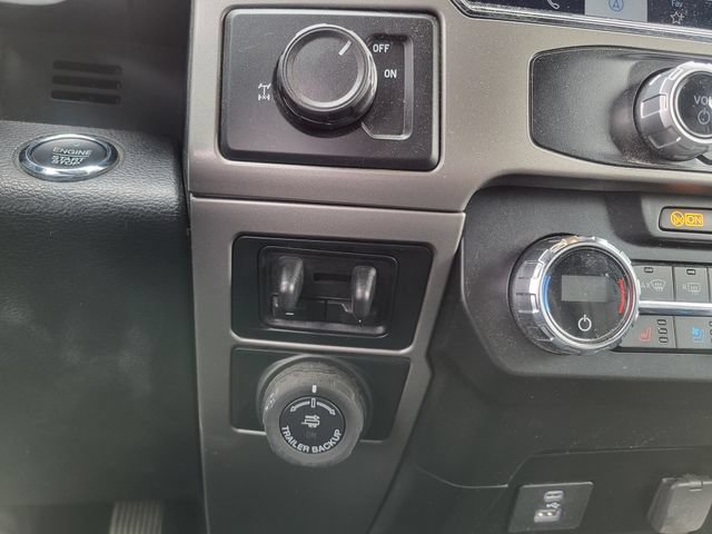 Certified 2022 Ford F350 Lariat RWD image 22