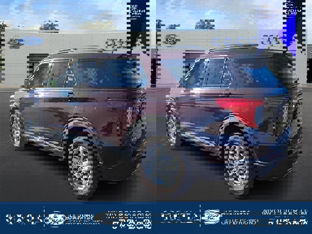 Certified 2023 Ford Explorer XLT w/ Equipment Group 202A image 3