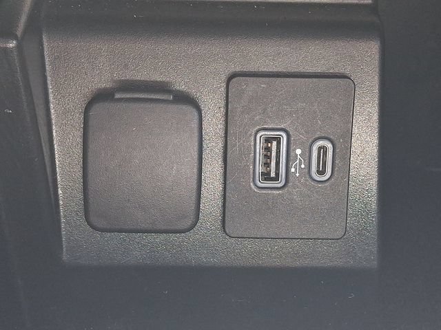 Certified 2021 Ford Explorer Limited w/ Equipment Group 301A AWD/4WD image 26