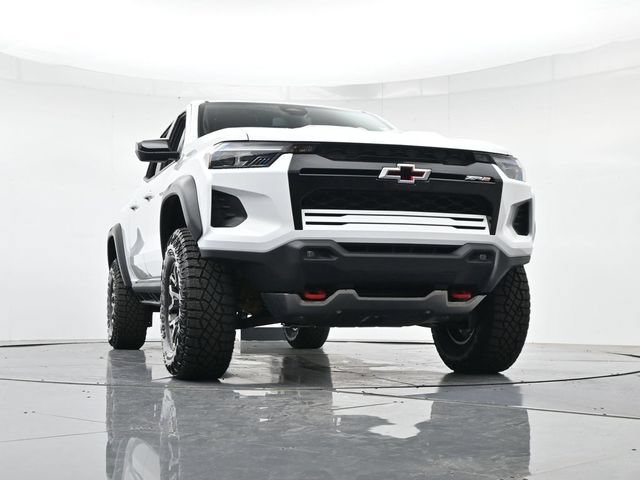 Used 2026 Chevrolet Colorado ZR2 AWD/4WD image 36