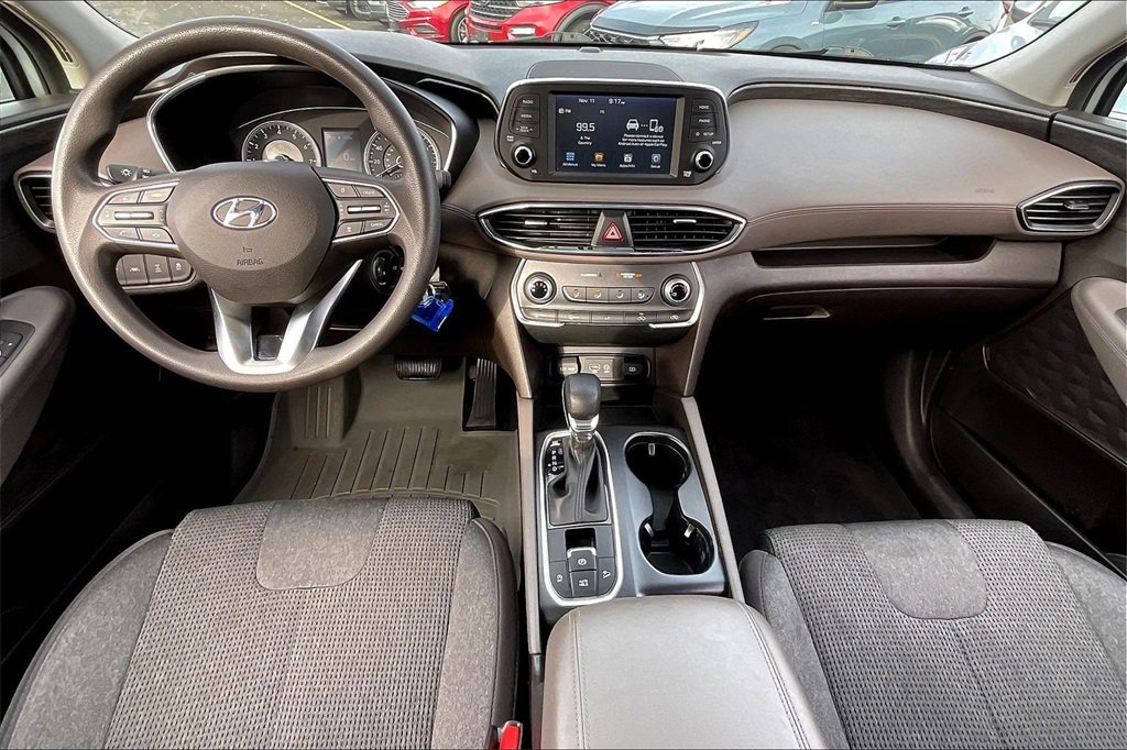 Used 2020 Hyundai Santa Fe SE image 14
