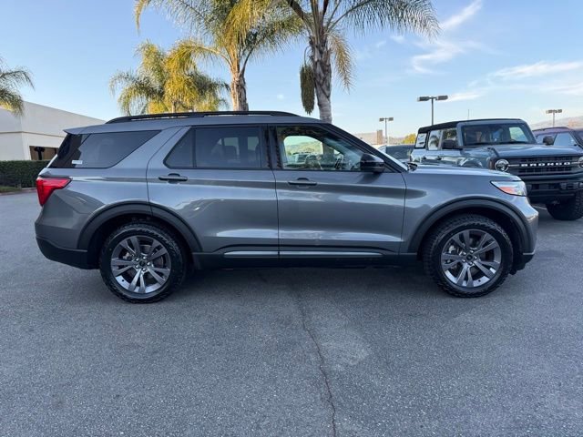 Certified 2022 Ford Explorer XLT w/ Equipment Group 202A image 2