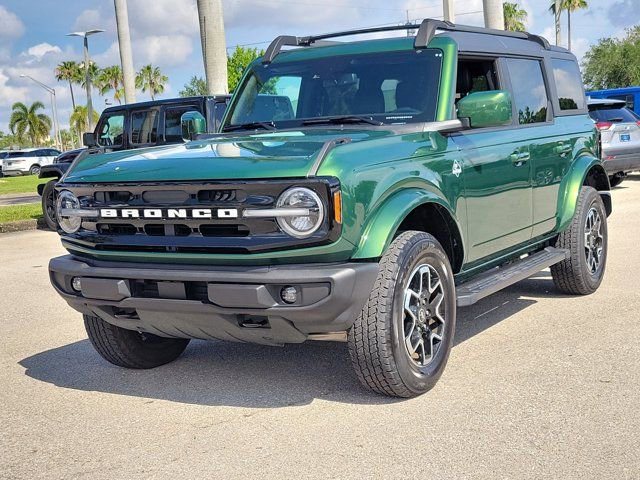 Certified 2024 Ford Bronco Outer Banks AWD/4WD image 3