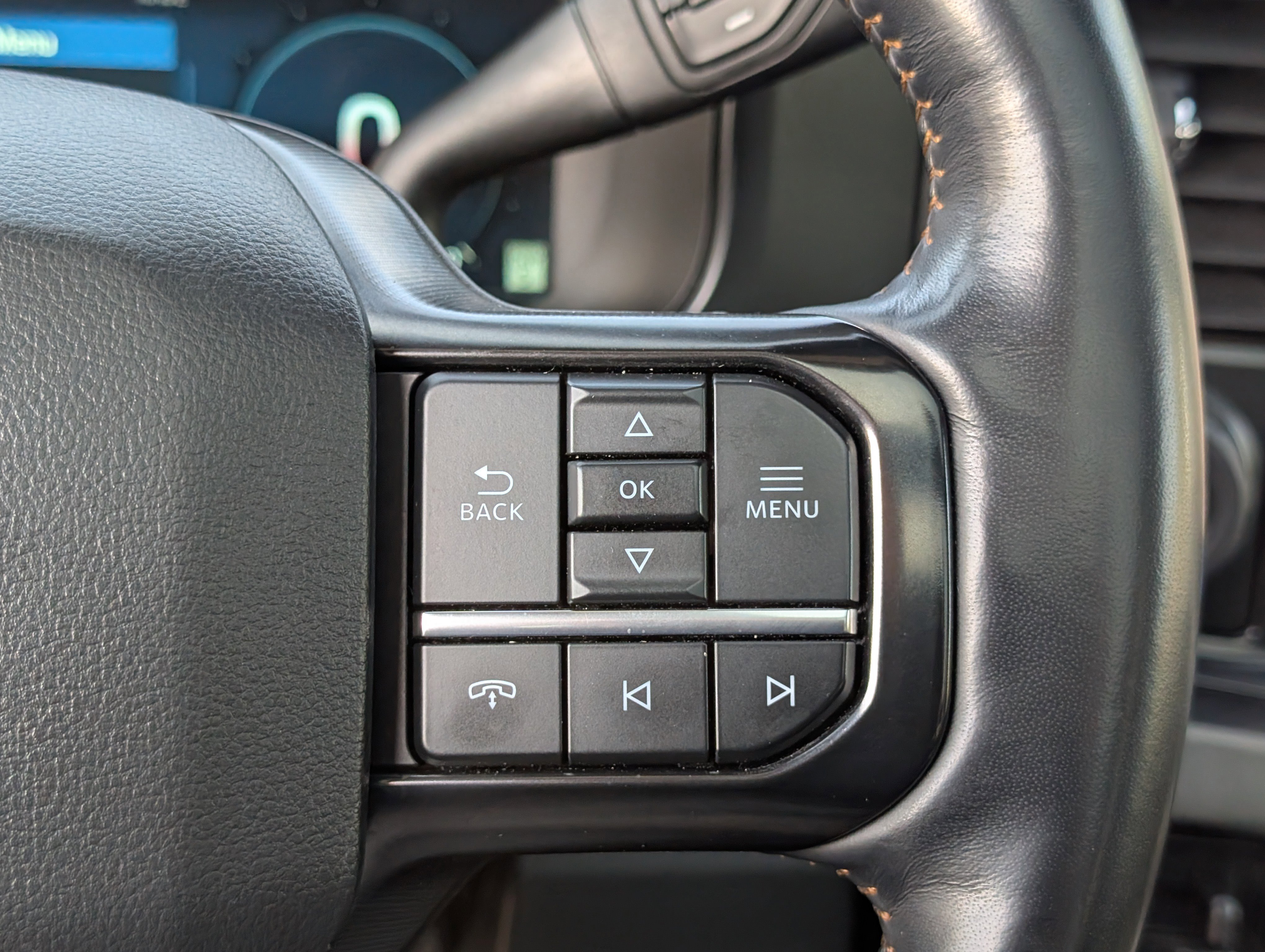 Certified 2024 Ford F350 Platinum AWD/4WD image 25