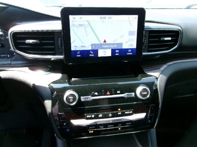 Certified 2023 Ford Explorer Limited w/ Equipment Group 301A AWD/4WD image 11