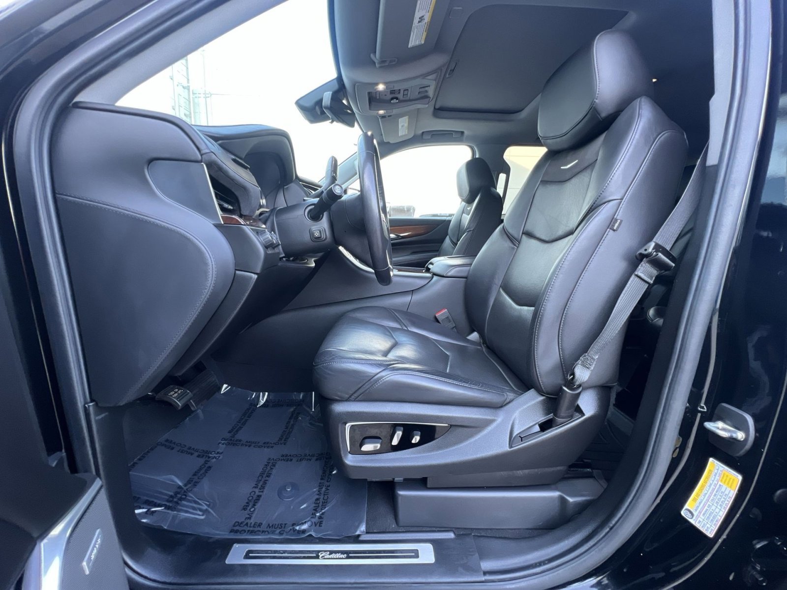 Used 2020 Cadillac Escalade ESV Luxury image 13