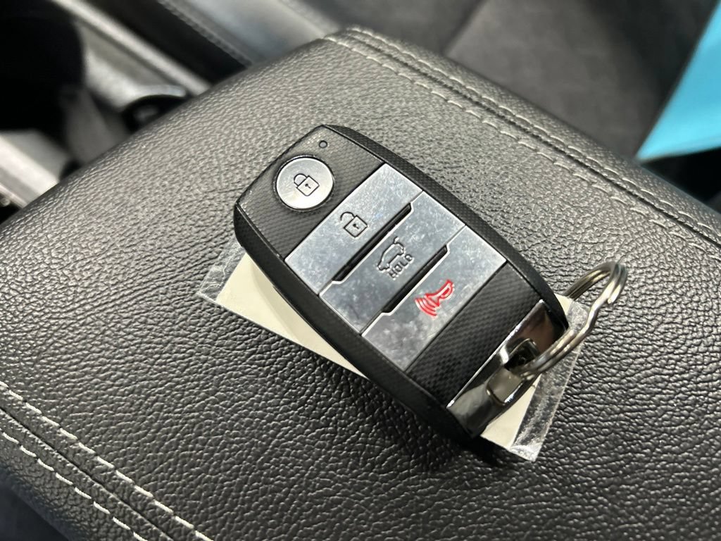 Used 2018 Kia Niro EX w/ EX Touring Graphite Edition FWD image 23