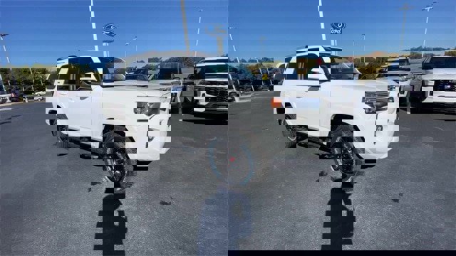 Used 2022 Toyota 4Runner SR5 image 9