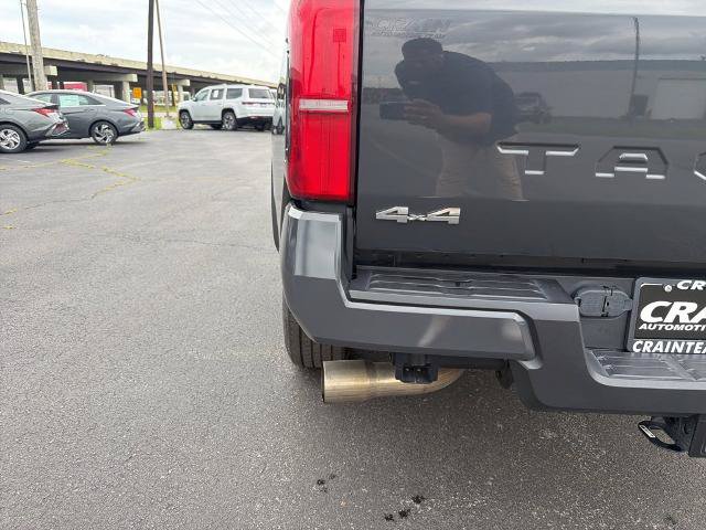 Used 2025 Toyota Tacoma SR5 AWD/4WD image 8