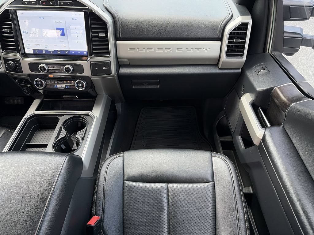 Certified 2022 Ford F250 Lariat w/ Black Appearance Package AWD/4WD image 17