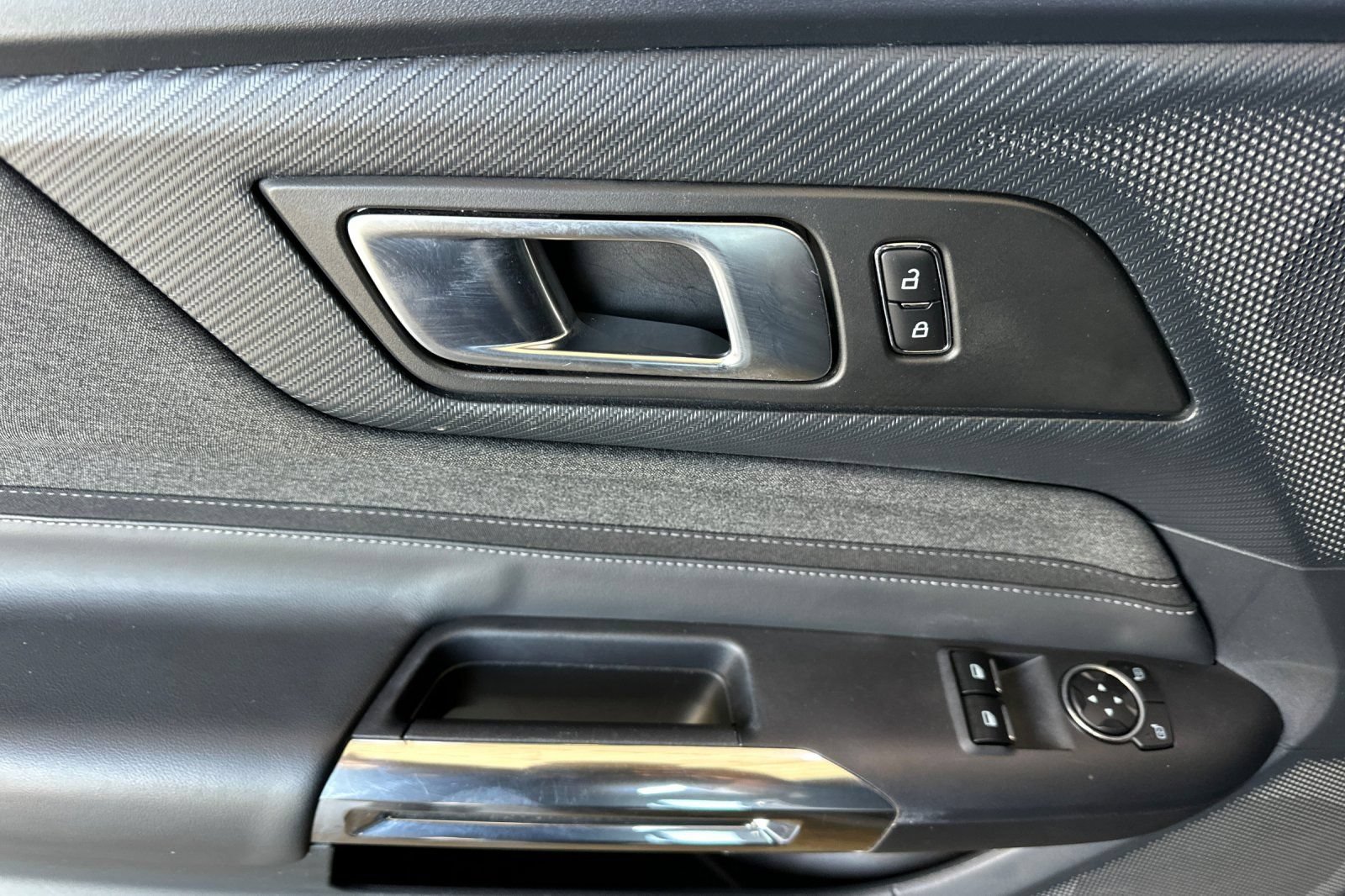 Certified 2024 Ford Mustang Coupe RWD image 10