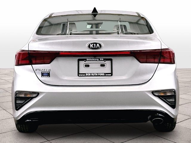 Used 2021 Kia Forte LXS FWD image 4