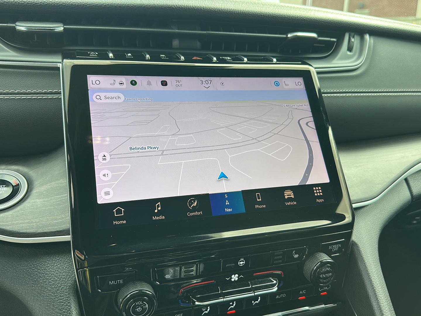 Used 2024 Jeep Grand Cherokee L Limited image 16