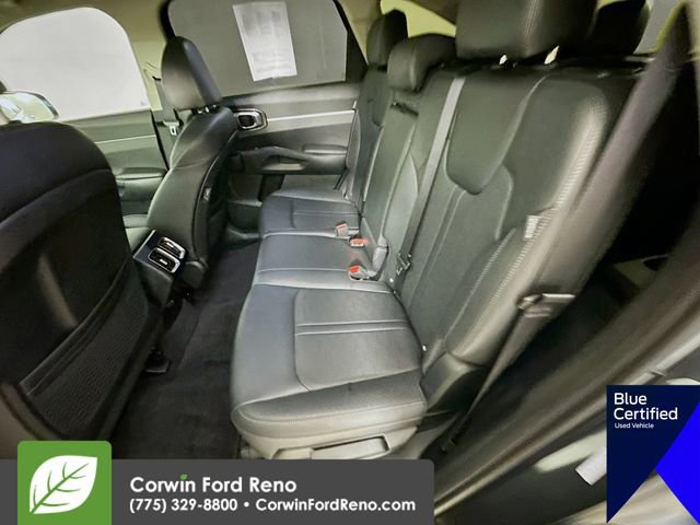 Used 2024 Kia Sorento S w/ Panoramic Sunroof Package image 29
