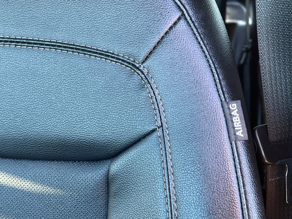 Certified 2023 Ford Explorer Limited w/ Limited Technology Package image 17