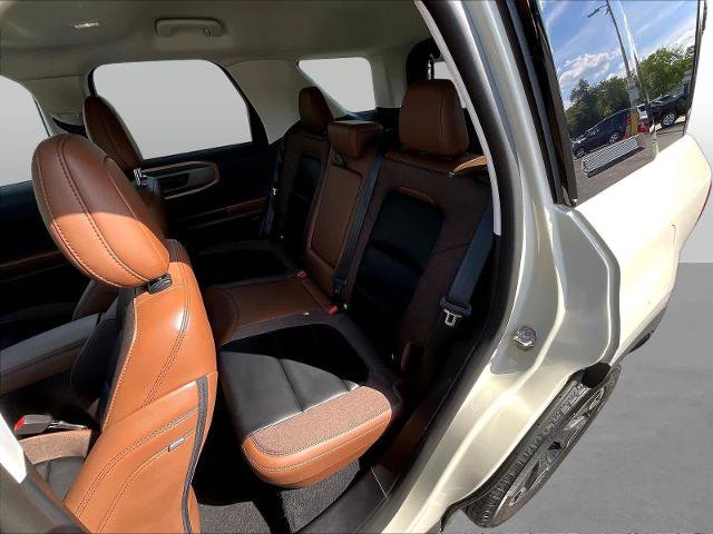 Certified 2025 Ford Bronco Sport Outer Banks w/ Outer Banks Tech Package+ AWD/4WD image 24