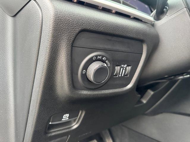 Used 2023 Jeep Grand Cherokee L Laredo AWD/4WD image 20