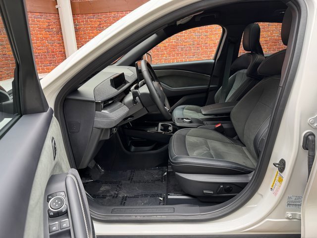 Certified 2024 Ford Mustang Mach-E GT image 23