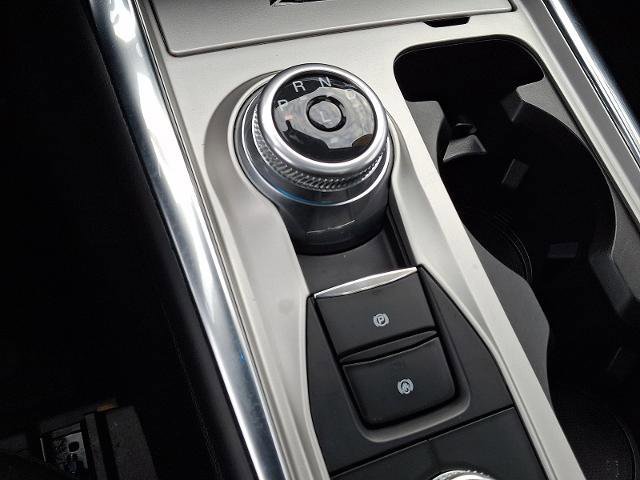 Certified 2022 Ford Explorer Limited w/ Hybrid Equipment Group 310A image 15